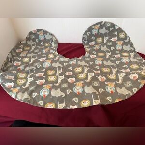 Boppy Nursing U Pillow Cover Animal/Safari Zipper Closure